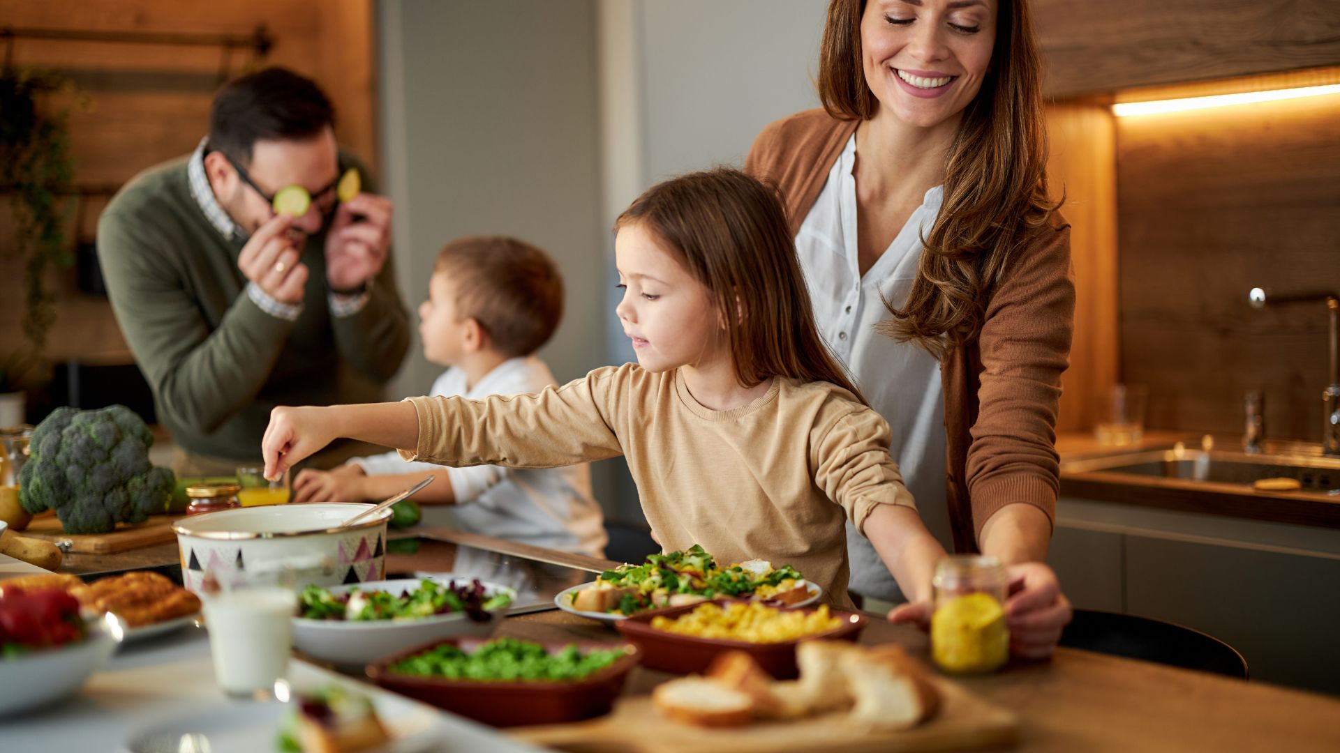 Papa Cuisine a à coeur les familles de la région. Elle offre des repas santé livrés à la maison sans abonnement.
